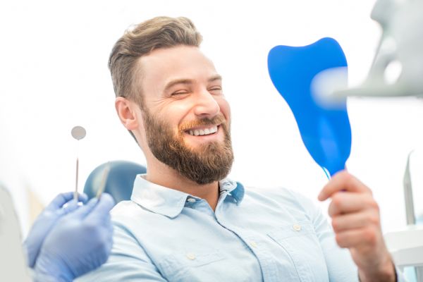 Good Options For Whitening Your Teeth At Home