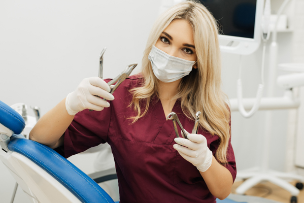 What Types Of Oral Surgery Can A General Dentist Perform?